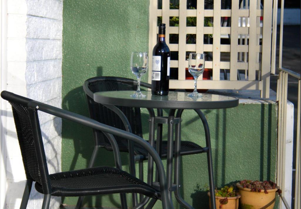 12 White Star Motel Тімару Номер фото