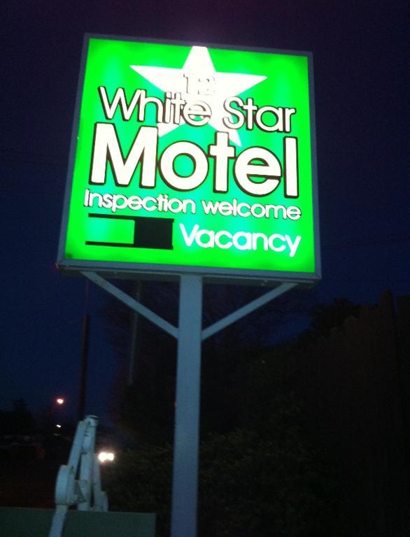 12 White Star Motel Тімару Екстер'єр фото